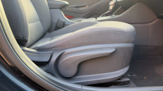 Hyundai IONIQ 1.6 GDi Plug-in Hybrid Premium 5dr DCT Hatchback